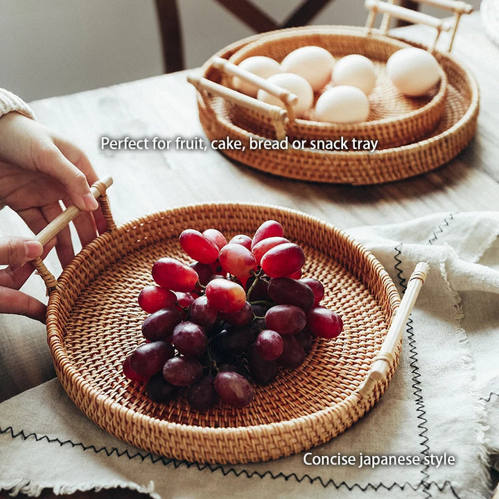 Handgewebtes Aufbewahrungstablett aus Rattan